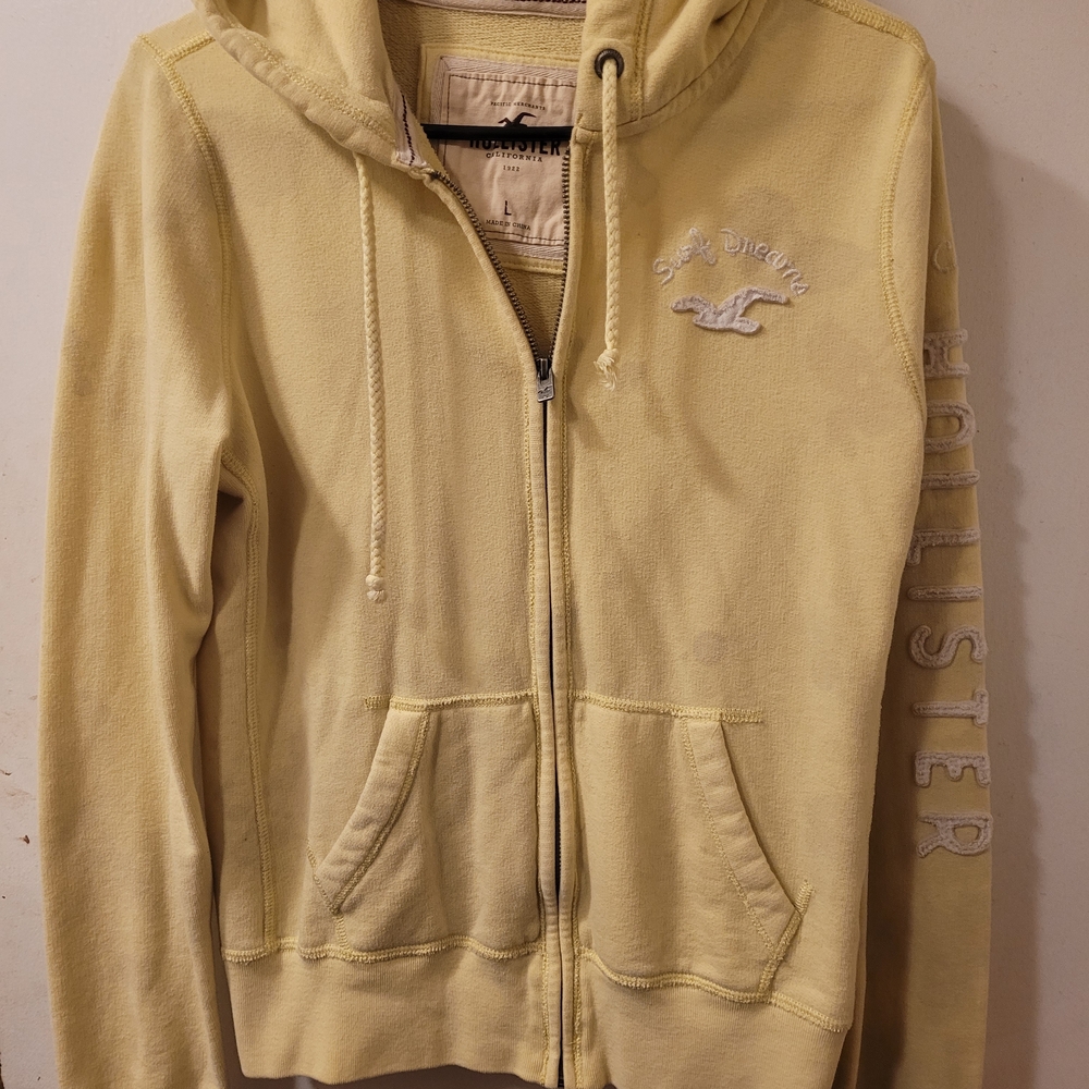 Hollister Women's Light Yellow Zip-Up Hoodie